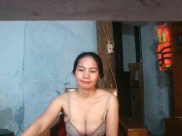 EllaShow93 webcam