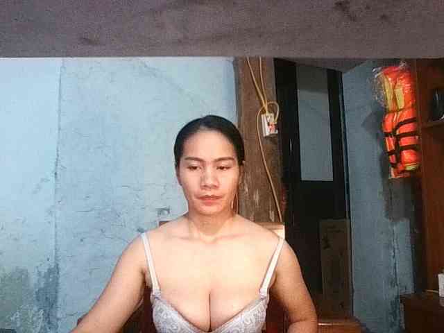 EllaShow93 webcam