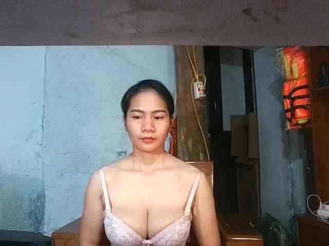 EllaShow93 webcam