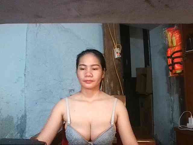 EllaShow93 webcam