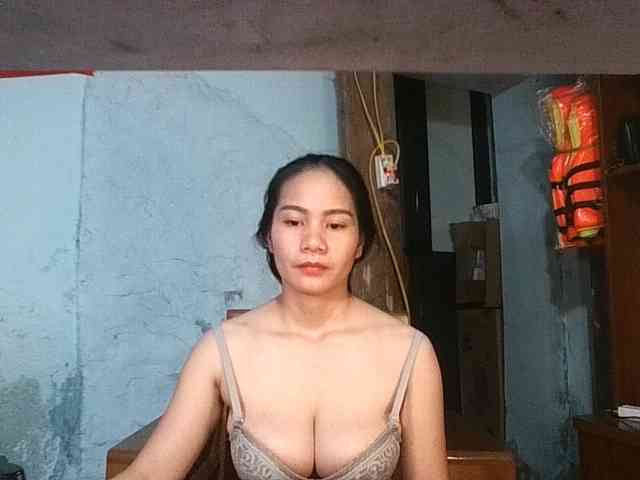 EllaShow93 webcam