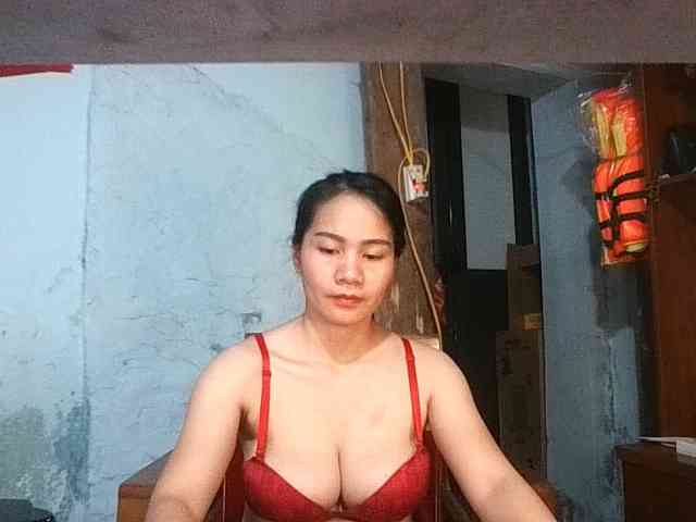 EllaShow93 webcam