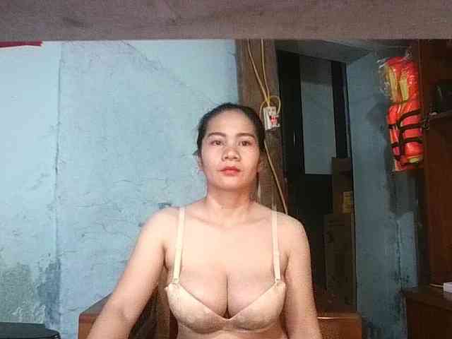 EllaShow93 webcam