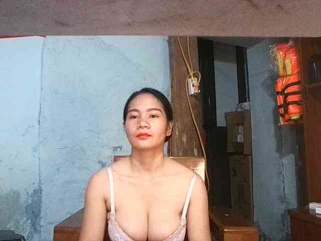 EllaShow93 webcam