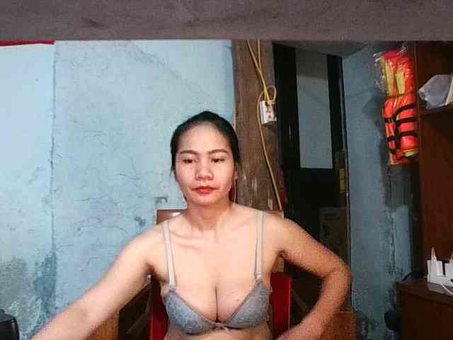 EllaShow93 webcam