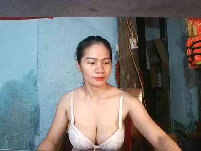 EllaShow93 webcam