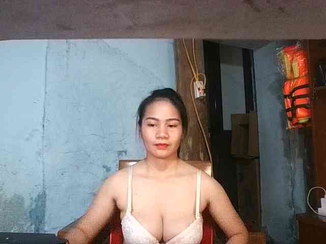 EllaShow93 webcam