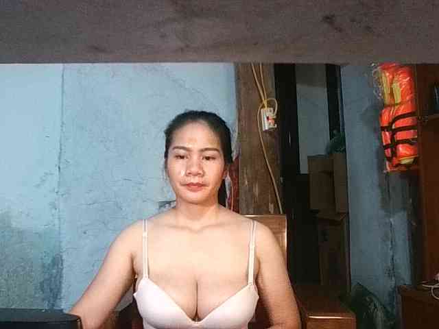 EllaShow93 webcam