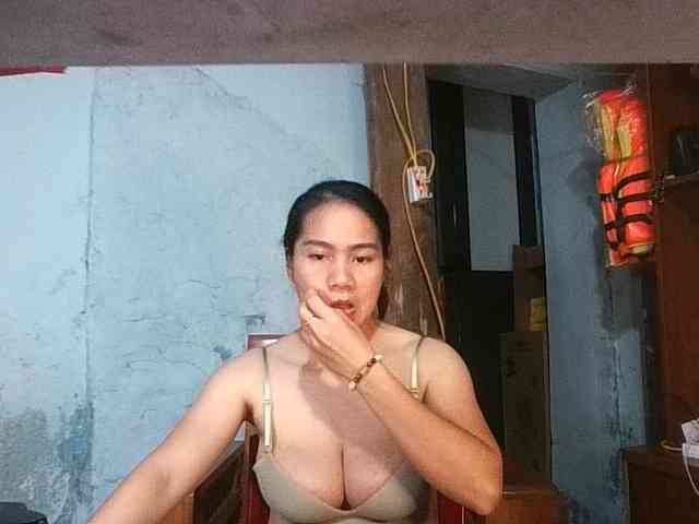 EllaShow93 webcam