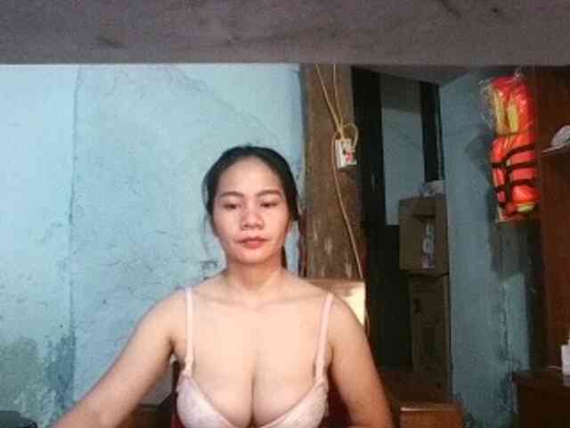 EllaShow93 webcam