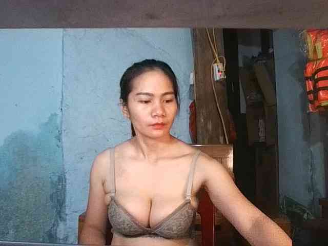 EllaShow93 webcam