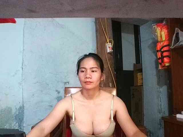 EllaShow93 webcam