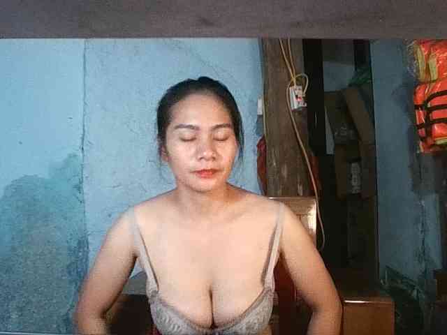EllaShow93 webcam