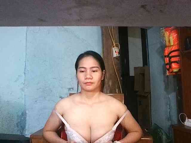 EllaShow93 webcam