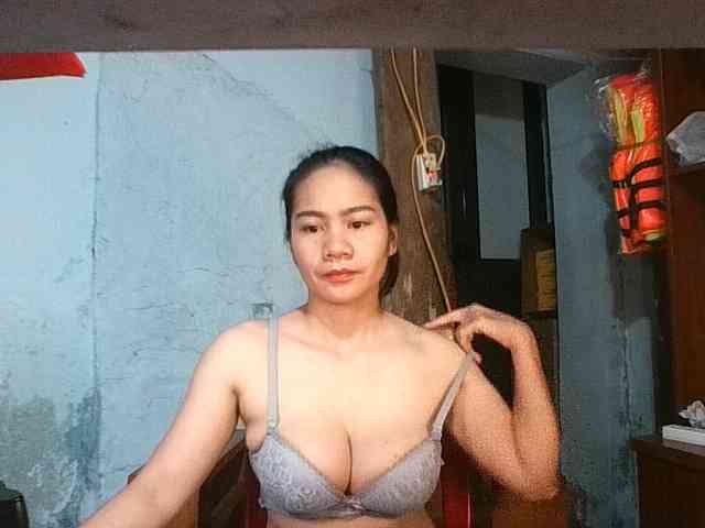 EllaShow93 webcam