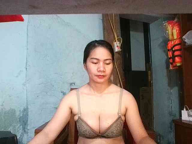 EllaShow93 webcam