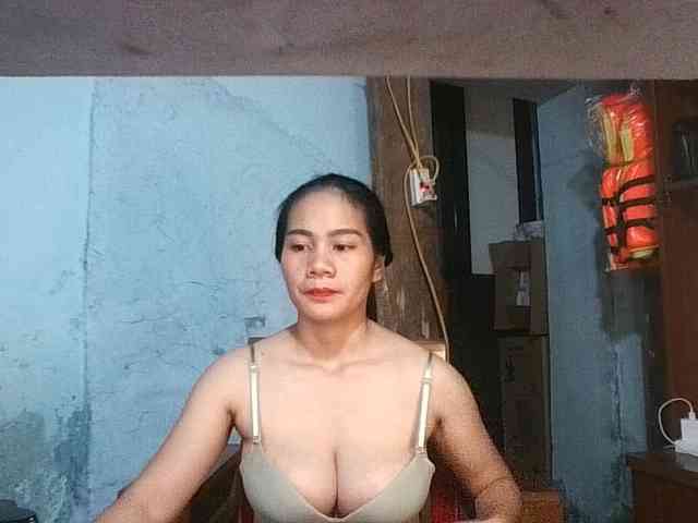 EllaShow93 webcam