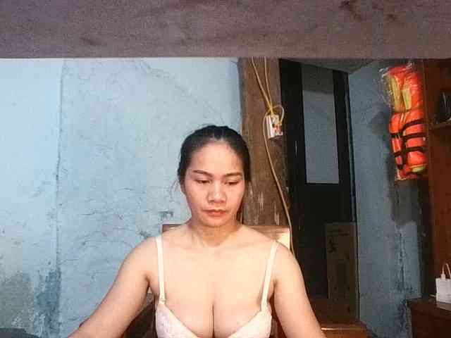 EllaShow93 webcam