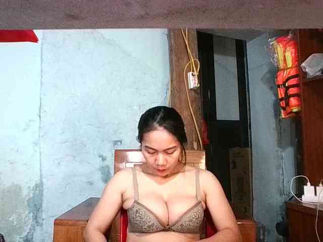 EllaShow93