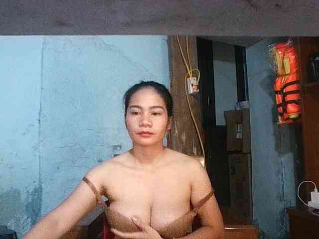 EllaShow93 webcam