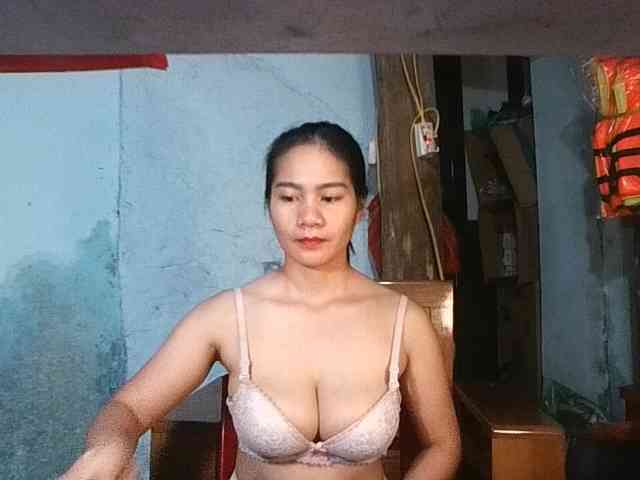 EllaShow93 webcam
