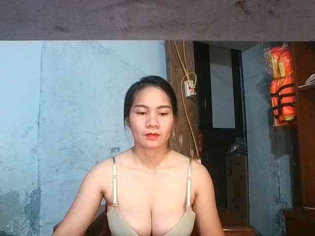 EllaShow93 webcam