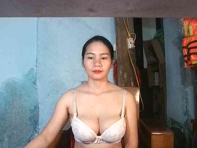 EllaShow93 webcam