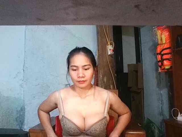 EllaShow93 webcam