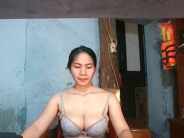 EllaShow93 webcam