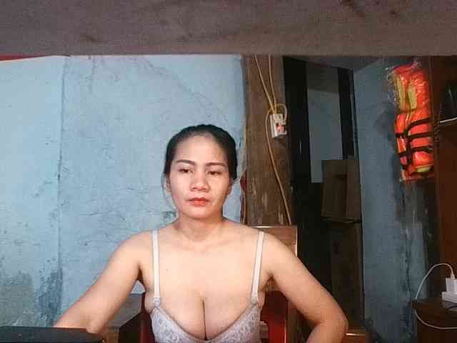 EllaShow93 webcam