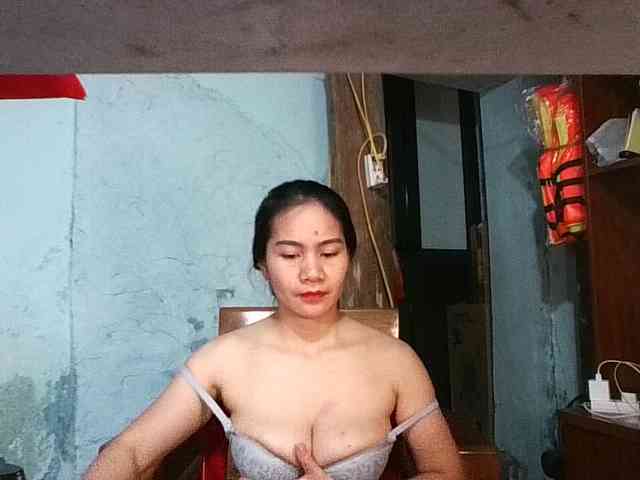 EllaShow93 webcam