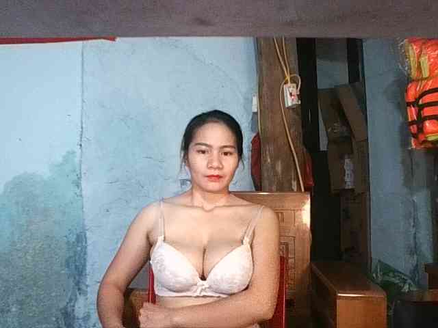 EllaShow93 webcam
