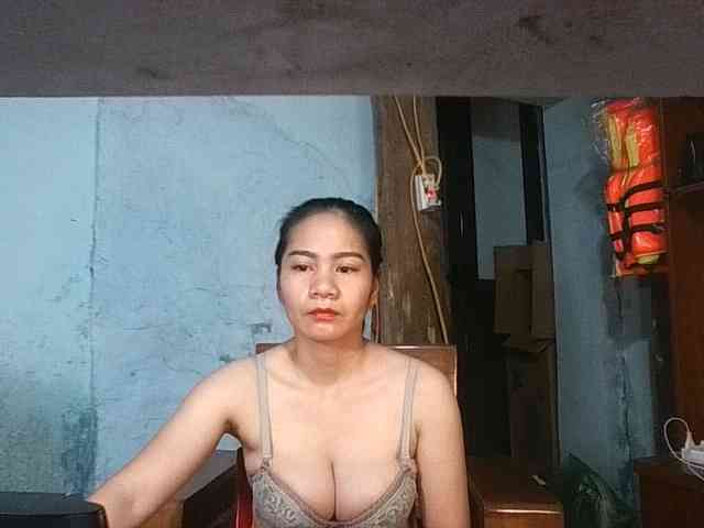 EllaShow93 webcam