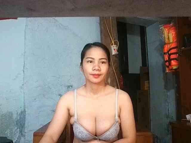 EllaShow93 webcam
