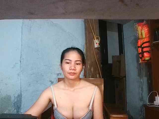 EllaShow93 webcam