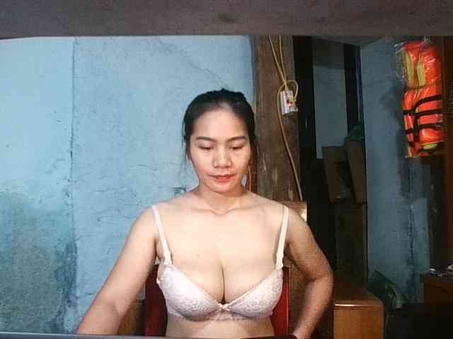 EllaShow93 webcam