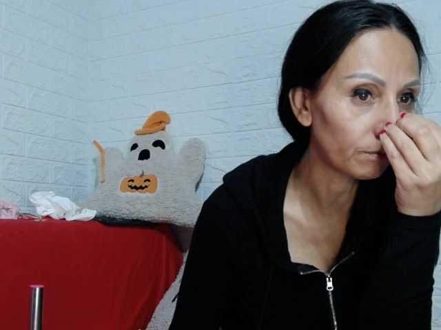 Brunetasexy1 live cam preview