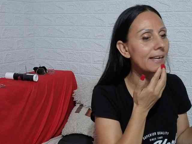 Brunetasexy1 Brunetasexy1