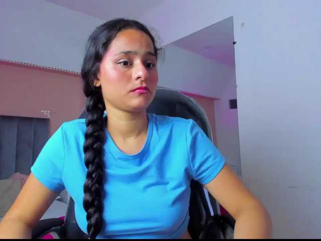 Giselle-Roldan live cam on BongaCams