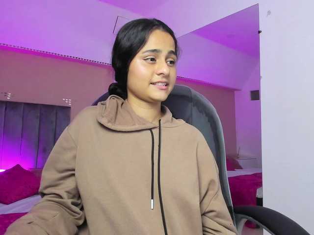 Giselle-Roldan live cam on BongaCams