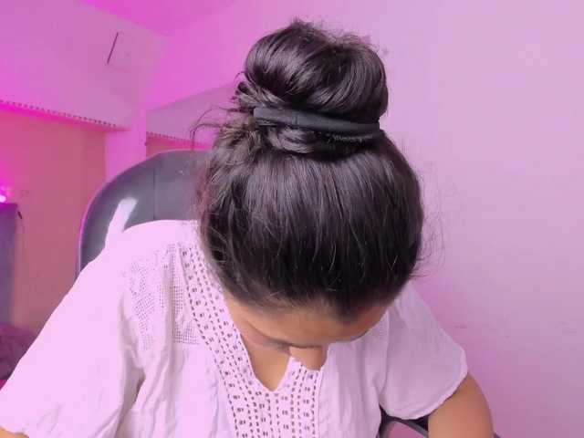 Giselle-Roldan live cam on BongaCams