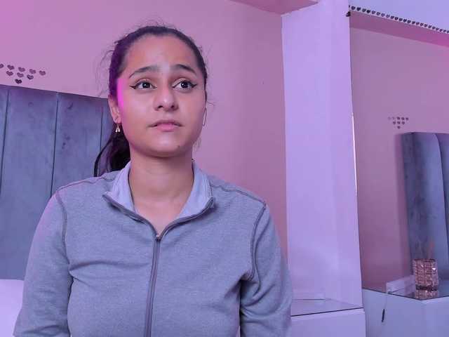 Giselle-Roldan live cam on BongaCams