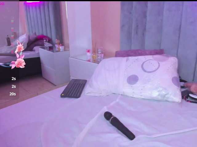 Giselle-Roldan live cam on BongaCams