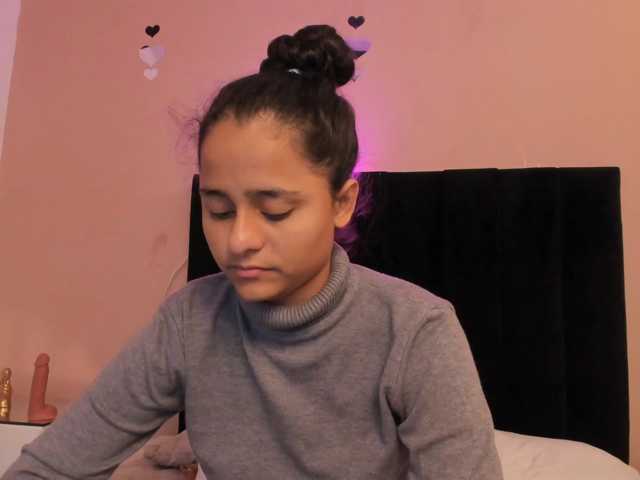 Giselle-Roldan live cam on BongaCams
