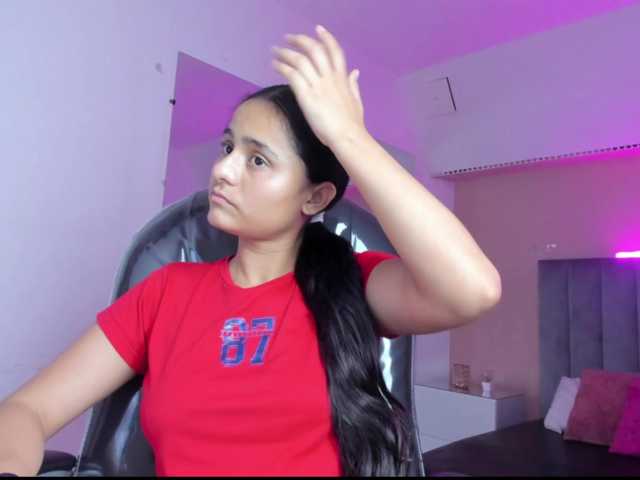 Giselle-Roldan live cam on BongaCams