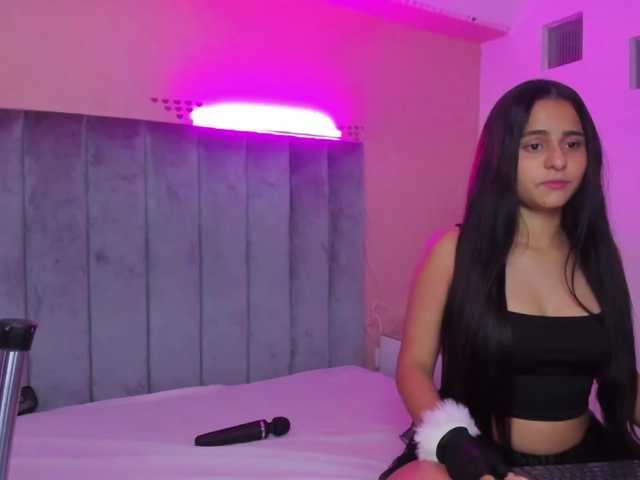 Giselle-Roldan live cam on BongaCams
