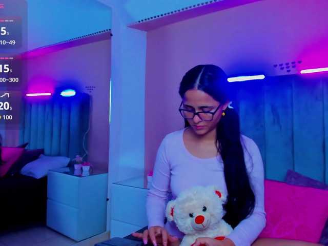 Giselle-Roldan live cam on BongaCams
