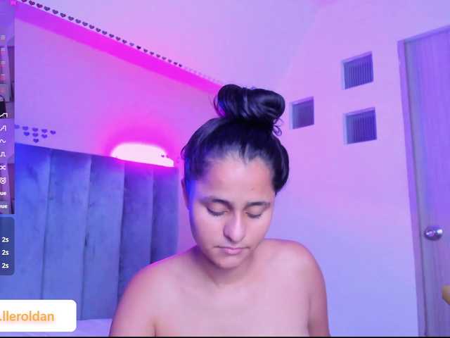 Giselle-Roldan live cam on BongaCams