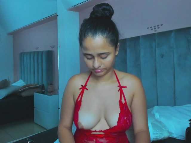 Giselle-Roldan live cam on BongaCams