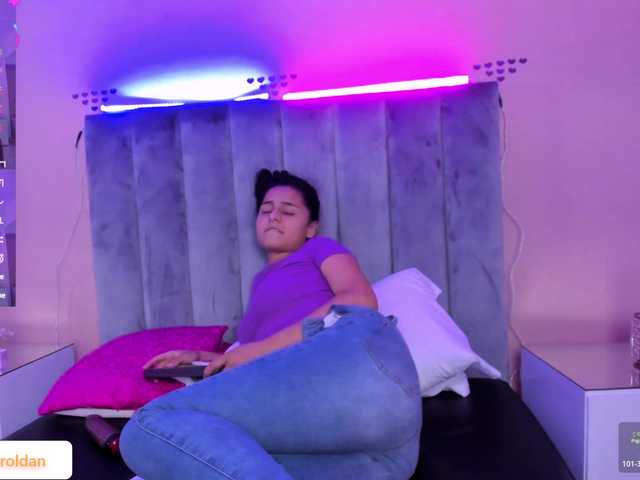 Giselle-Roldan live cam on BongaCams